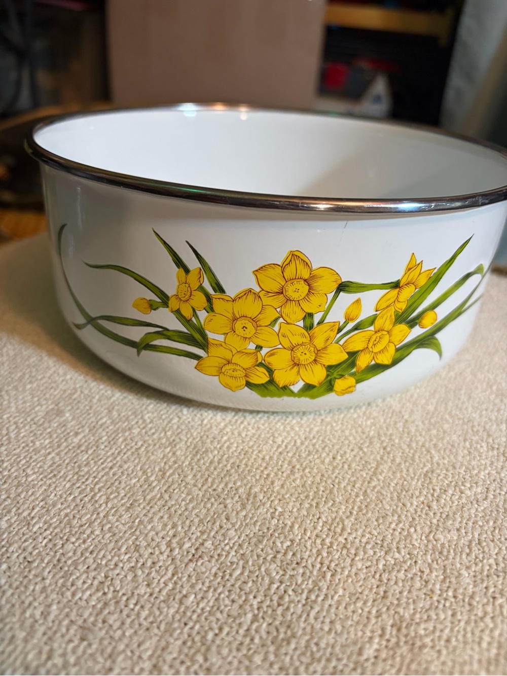 Vintage Kobe Kitchen Enamelware Nesting Bowl 7" Yellow Daffodil Poppy